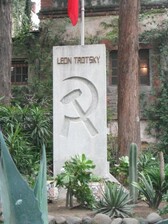 trotsky_grave.jpg