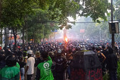 endonezya-protest_flames.jpg