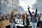 fransa_ogrenci_protesto.jpg