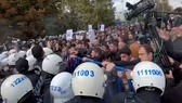 gar_katliami_protestosunda_polis_engeli_2025_10_ekim.webp