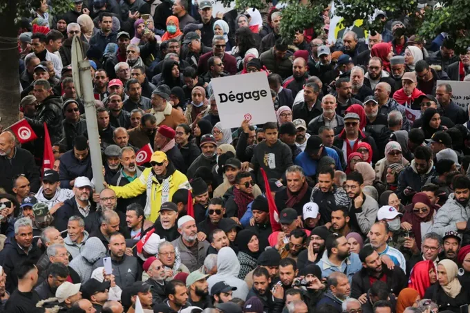 2023-01-14t123712z_1183152574_rc2cqy97anm5_rtrmadp_3_tunisia-uprising-anniversary-protests-1684412727.webp